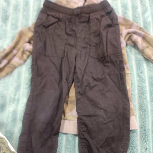 Kids Clothes Bundle - 4T - Picture 4 of 11